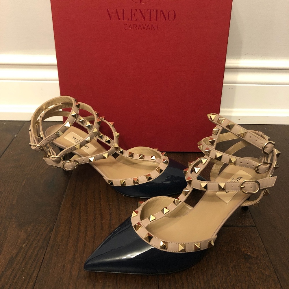 Valentino Garavani Navy Patent Rockstud Ankle Strap Pump 65 mm Heels 37